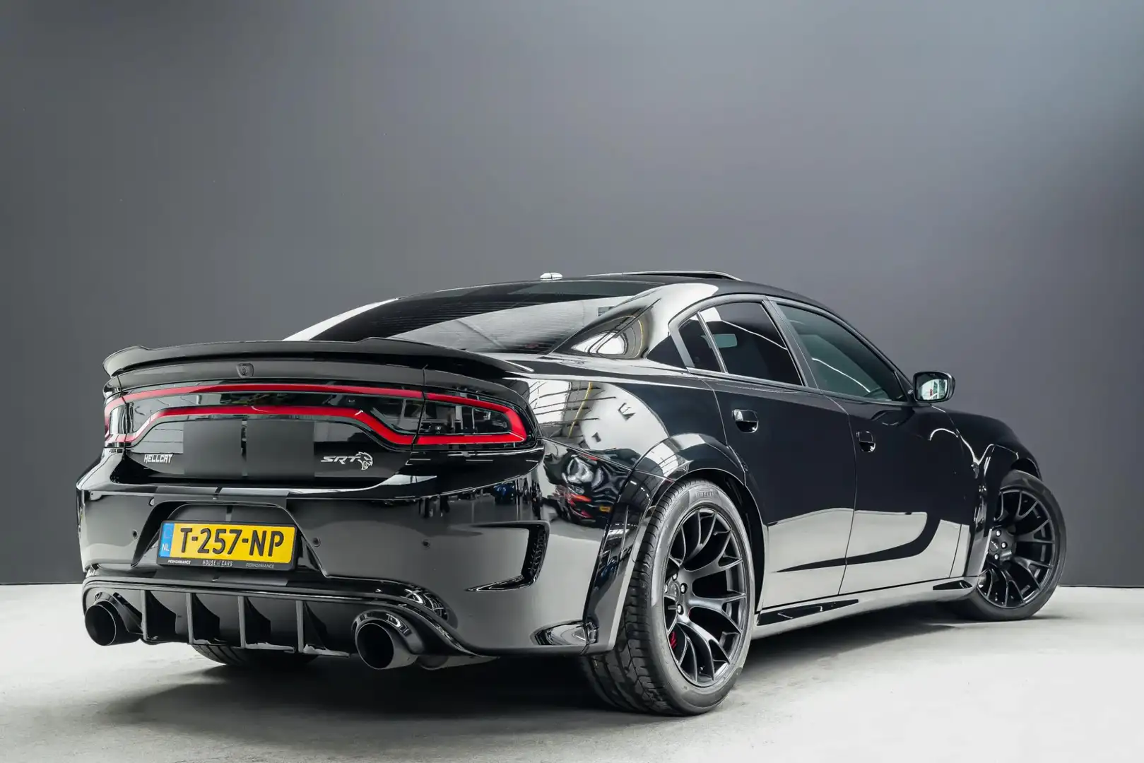 Dodge Charger SRT 750pk Hellcat |wide bodykit|carbon intake Lekm Zwart - 2
