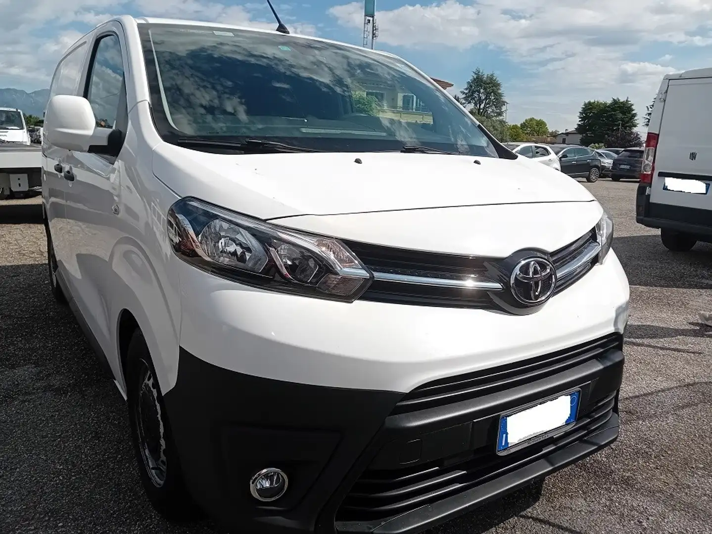 Toyota Proace Proace 1.6D 95CV PC-TN Furgone Compact 4p.10q Comf Bianco - 2