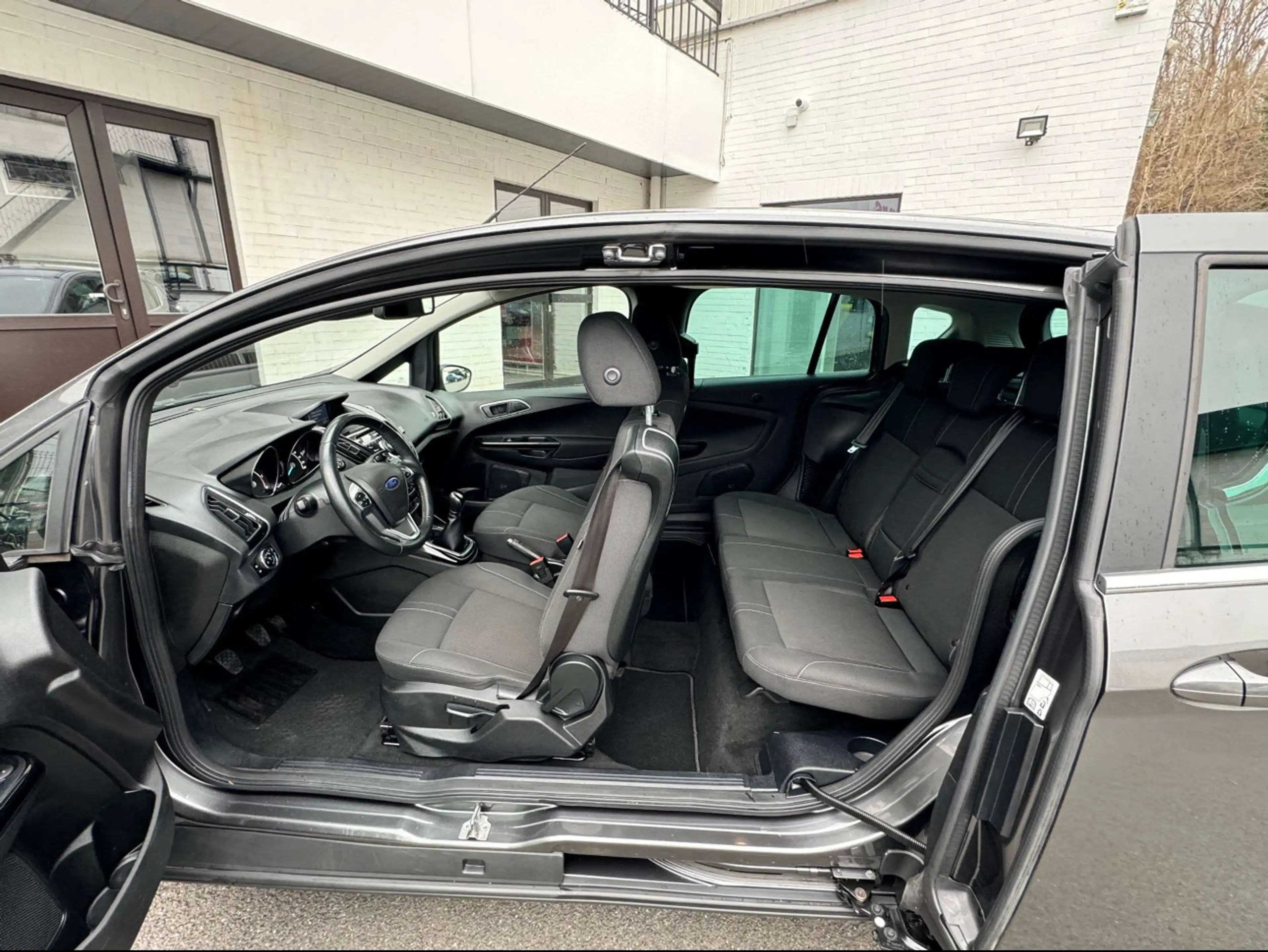 Ford B-Max 1.5 TDCi TITANIUM GPS LED JA ETAT NEUVE — photo 11