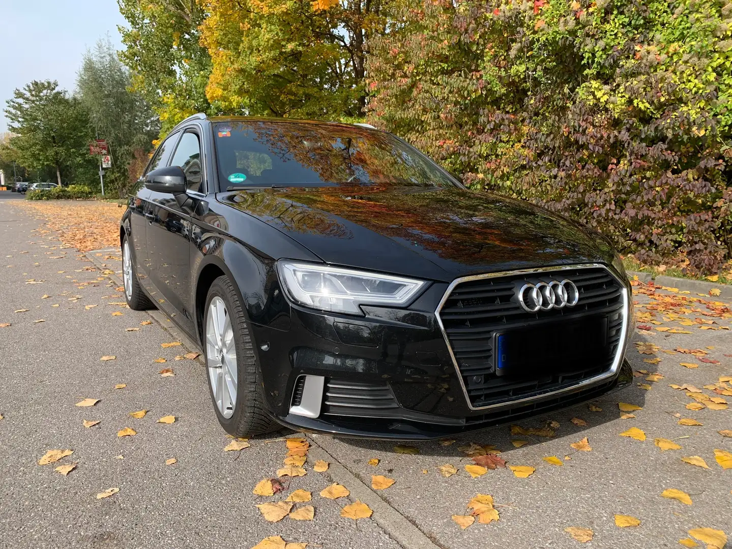 Audi A3 A3 1.4 TFSI ultra Sportback sport Schwarz - 2