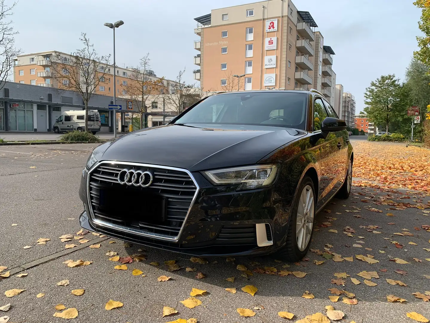Audi A3 A3 1.4 TFSI ultra Sportback sport Schwarz - 1