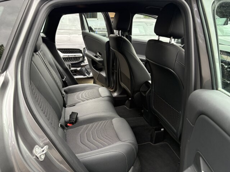 Mercedes-Benz GLA 200 GLA 200 Advanced AHK LED Kamera eHeckklappe MBUX — photo 14