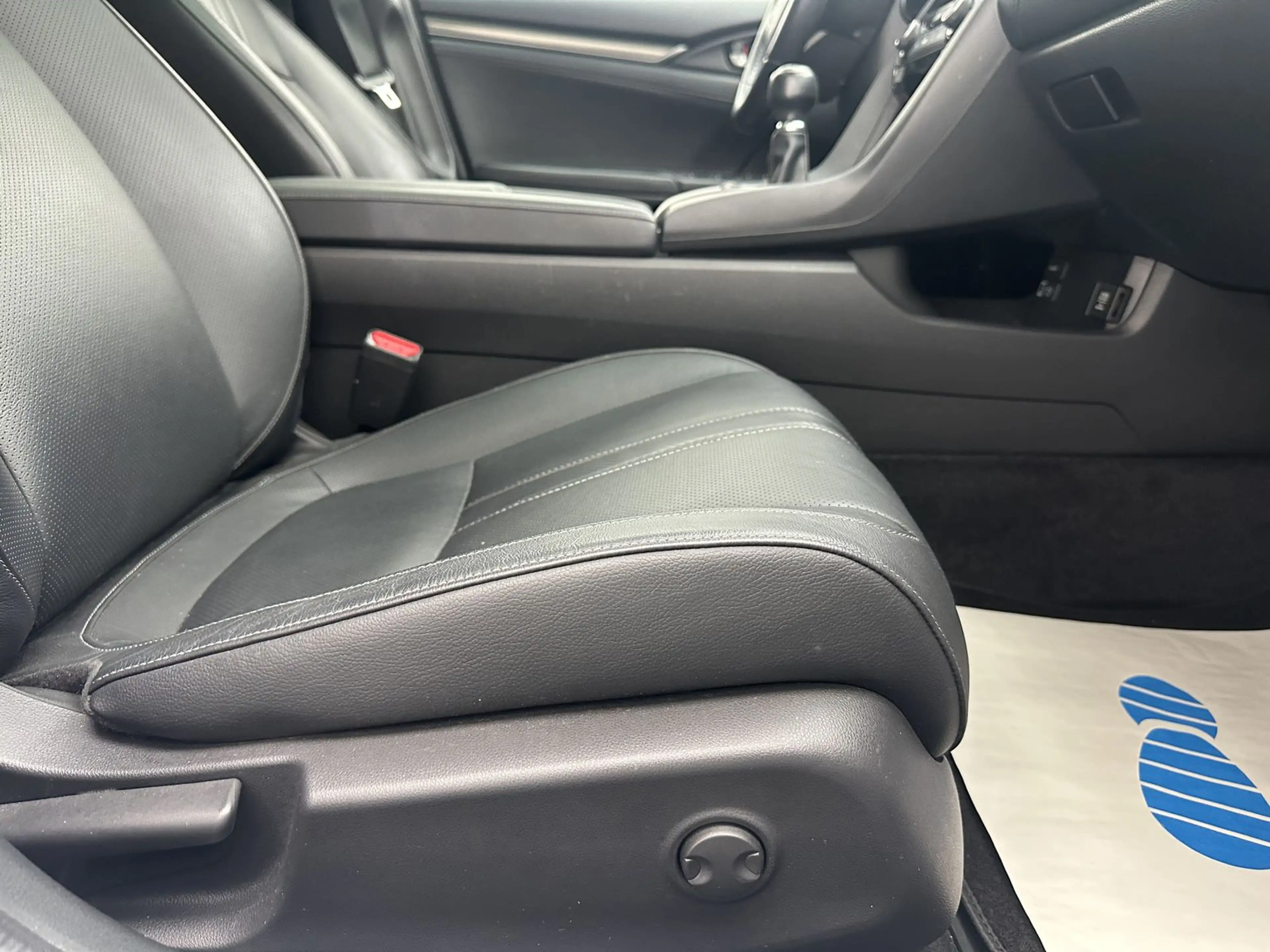 Honda Civic 1.0 Executive Premium "1 HAND-PANO-NAVI" — photo 10