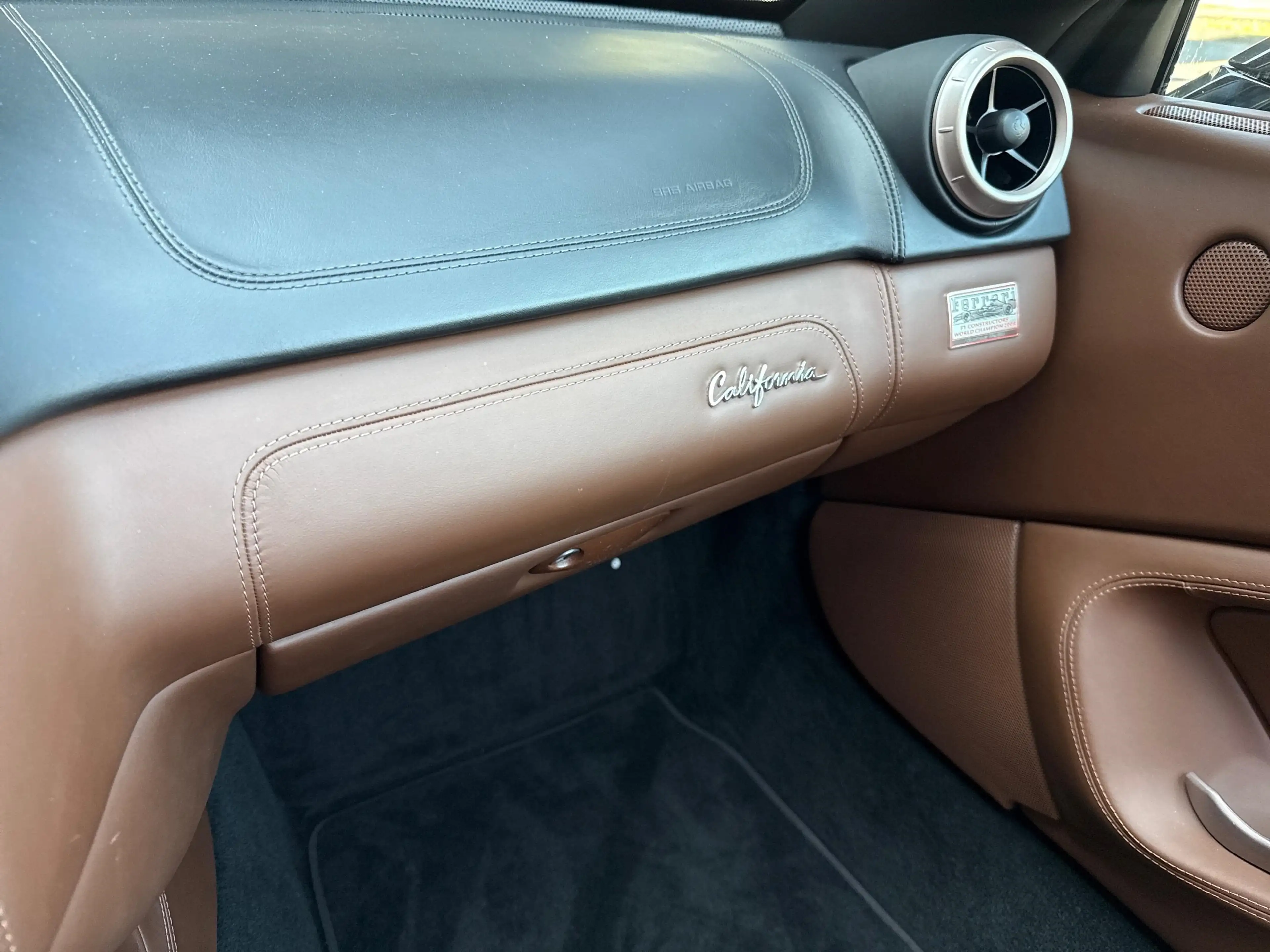 Ferrari California *PDC vorne und hinten*Tempomat* — photo 15