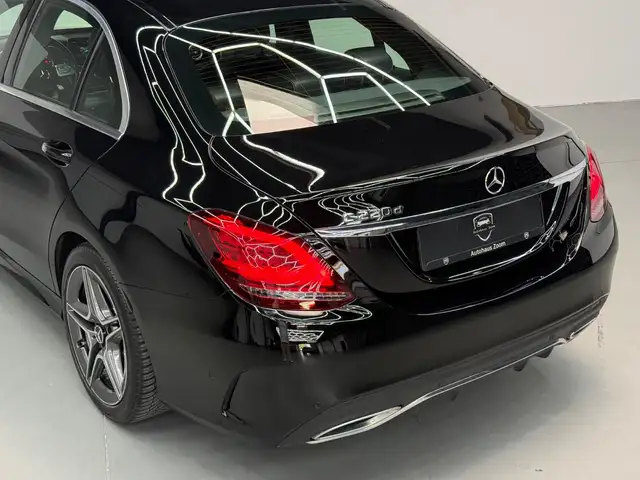 Mercedes-Benz C-Class view 13