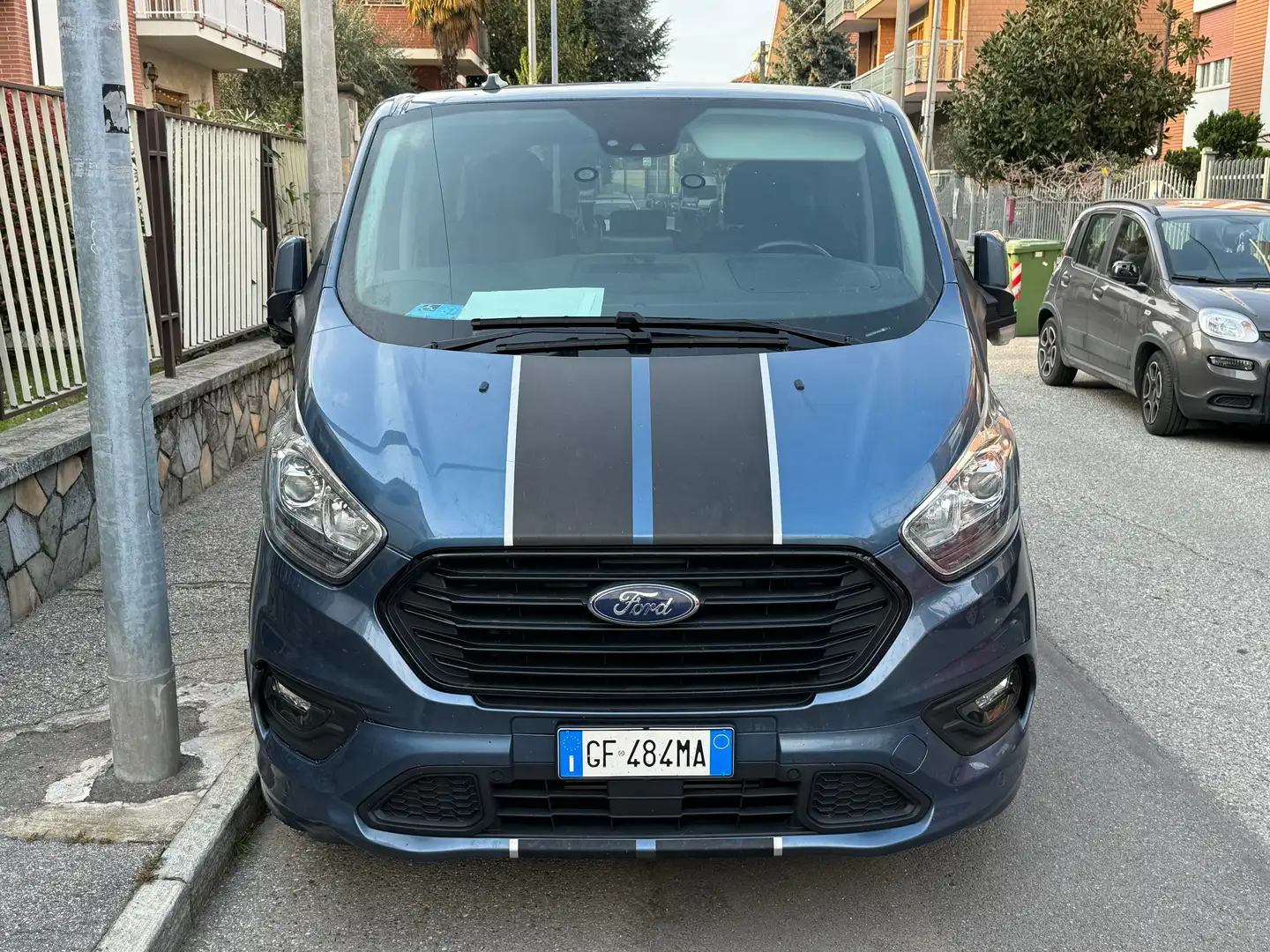 Ford Tourneo Custom Hybrid Sport Blau - 1