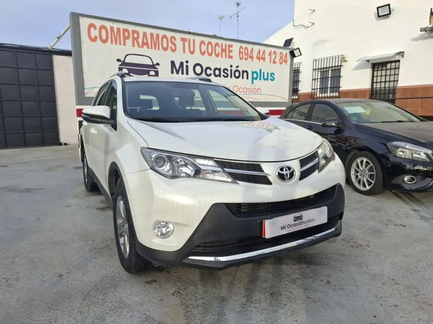 Toyota RAV 4 120D Active AWD Blanco - 2