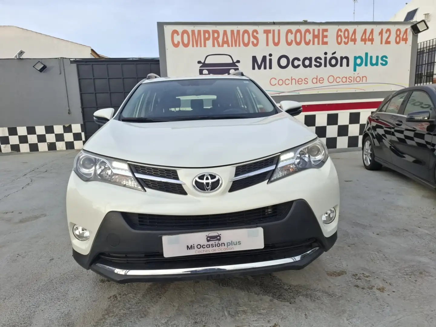 Toyota RAV 4 120D Active AWD Blanco - 1