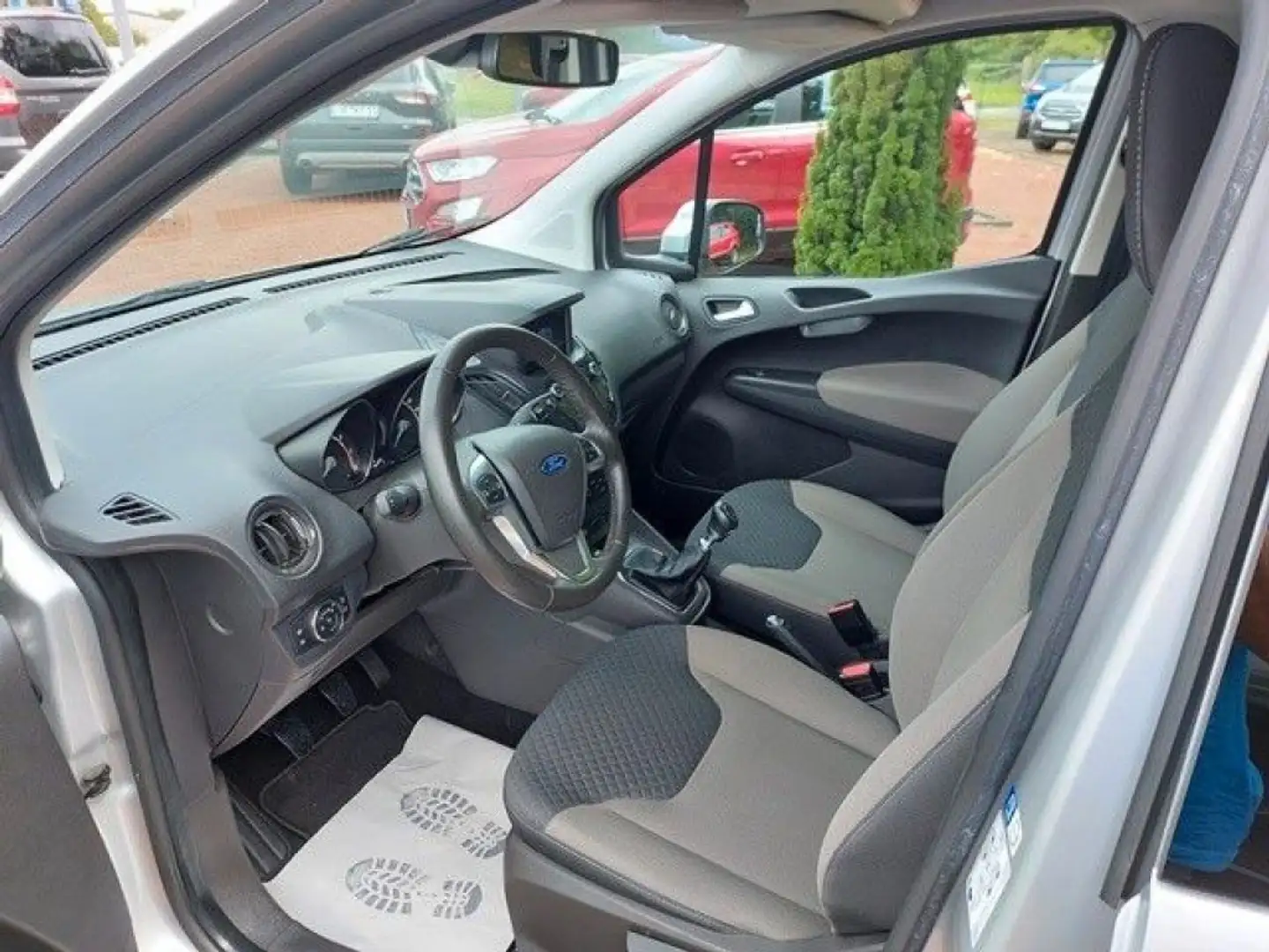 Ford Tourneo Courier 1.0 EcoBoost 100 CV Titanium Argento - 1