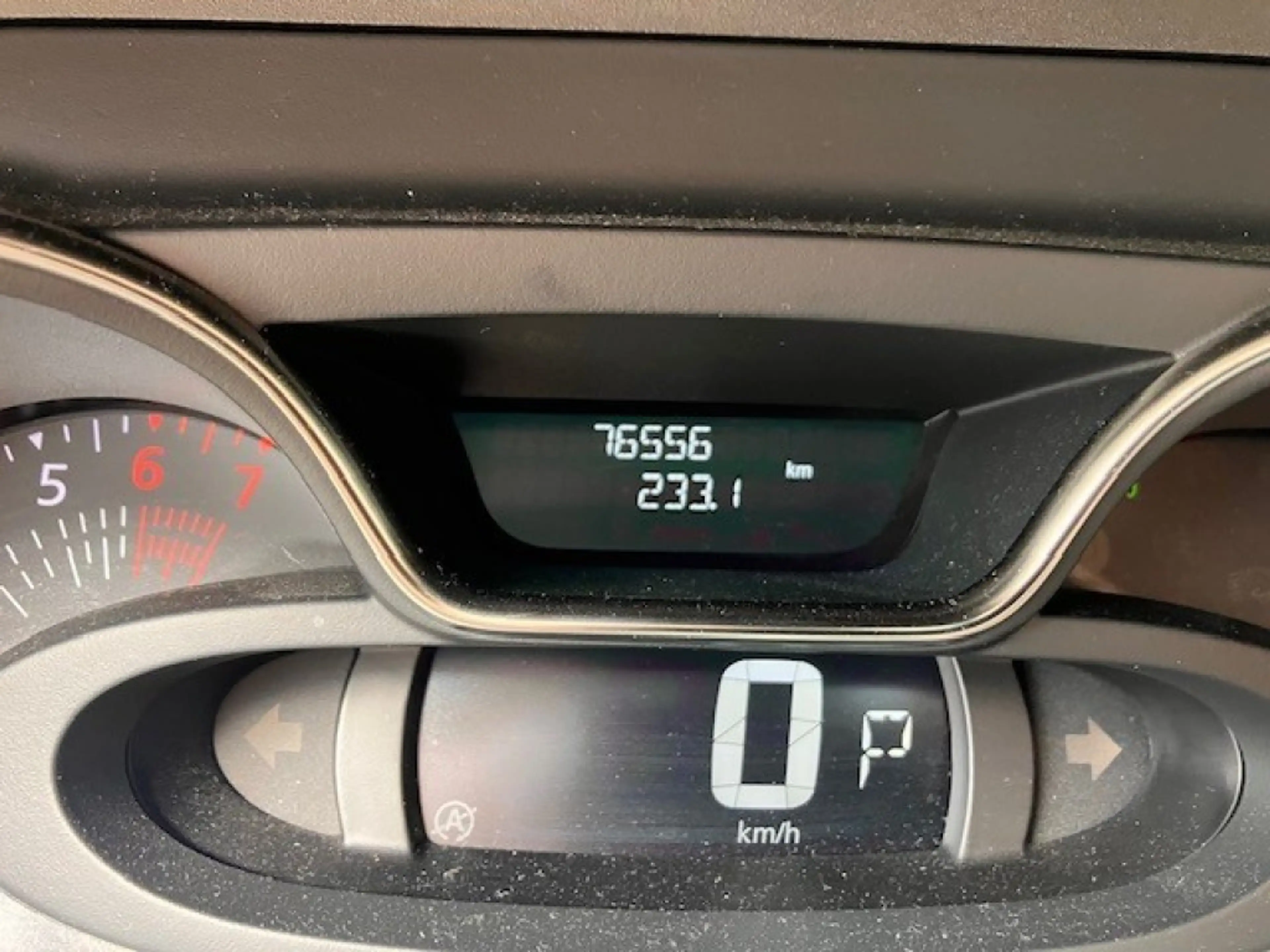 Renault Captur 1.3 Tce 150 pk Intens - Pan dak - Navi - Apple/And — photo 3