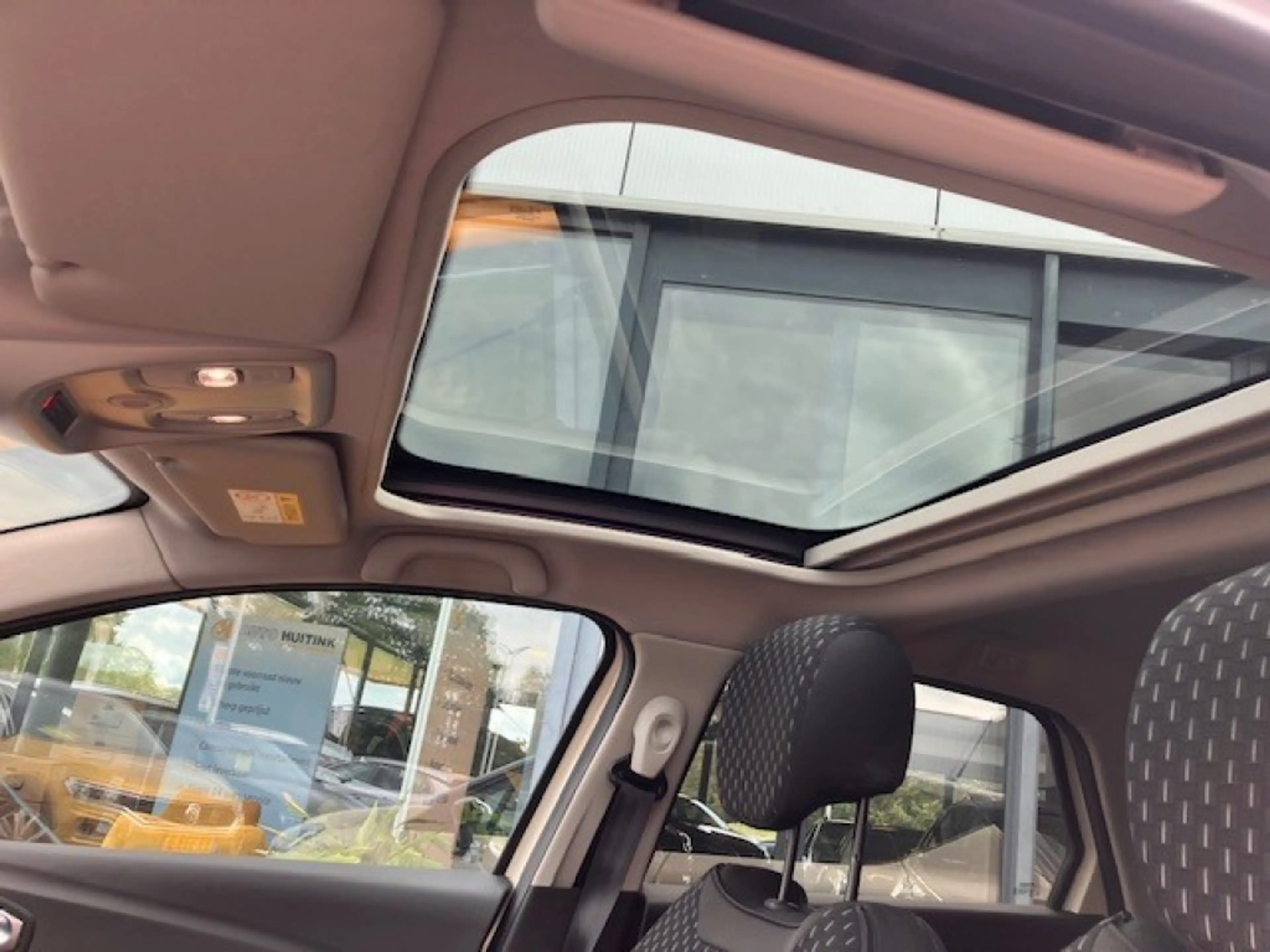 Renault Captur 1.3 Tce 150 pk Intens - Pan dak - Navi - Apple/And — photo 4