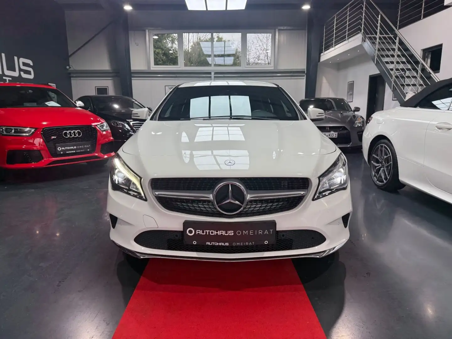 Mercedes-Benz CLA 200 d 4Matic LED/Navi/Leder Blanc - 2