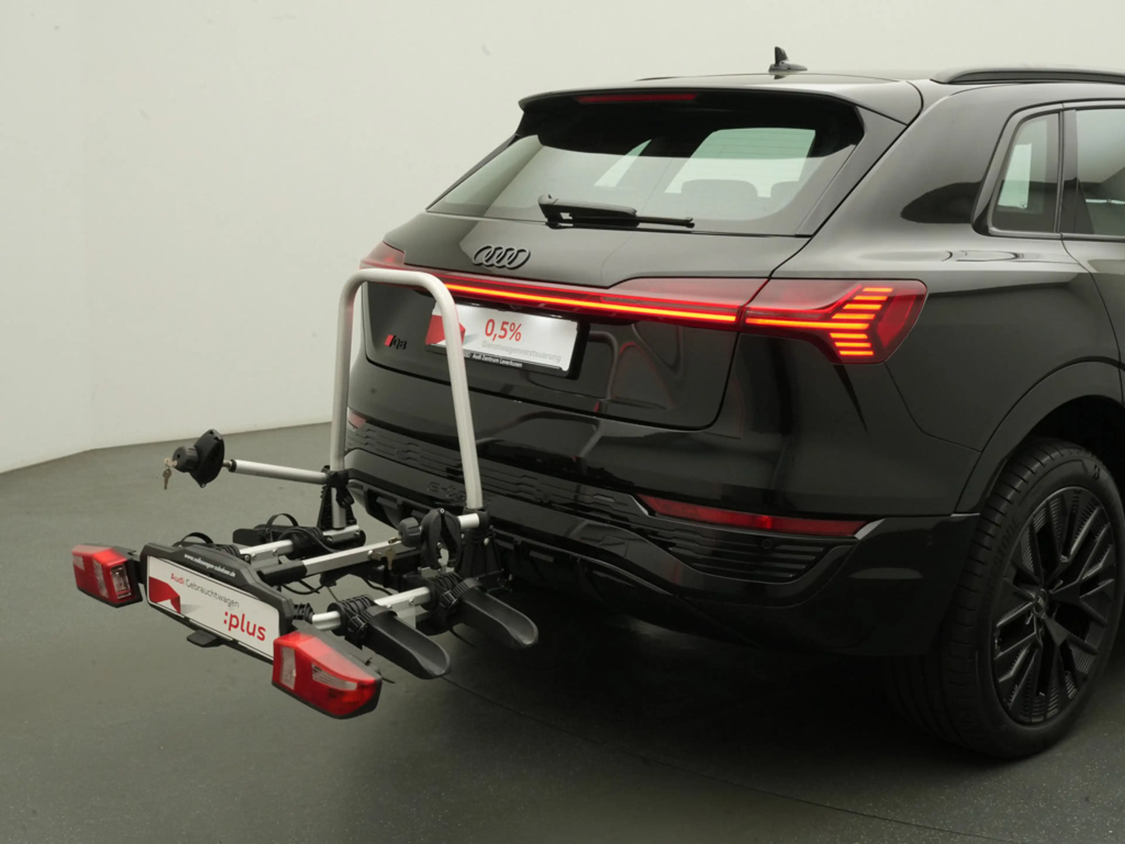 Audi Q8 e-tron 50 quattro S line MATRIX PANO AHK — photo 4