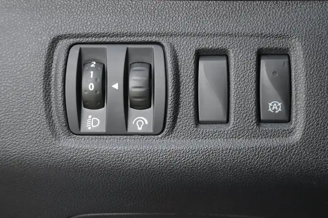 Renault Clio view 18