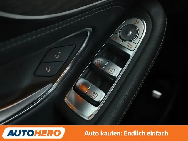 Mercedes-Benz C-Class view 24