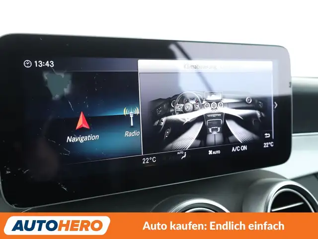 Mercedes-Benz C-Class view 22
