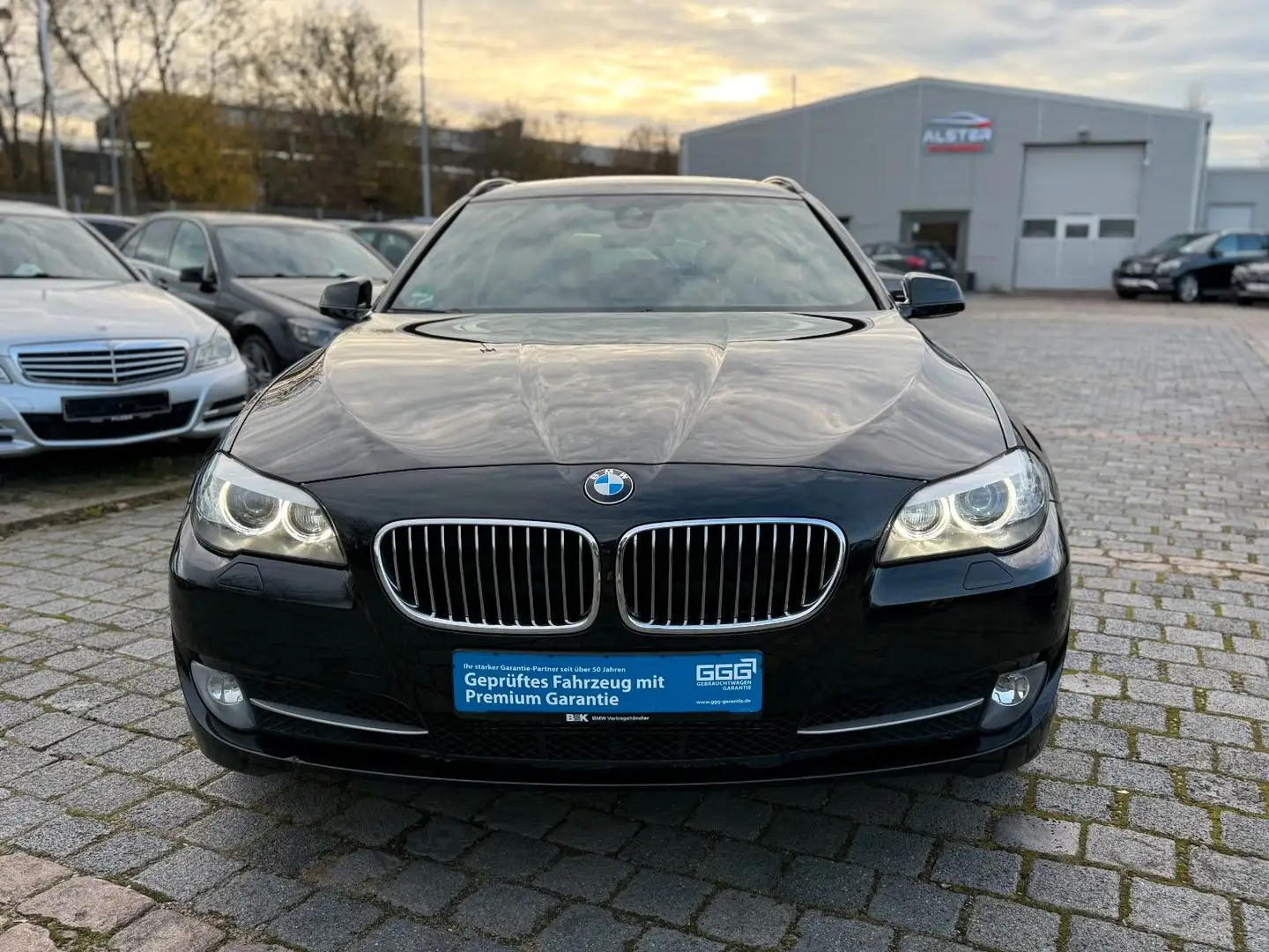 BMW 530 d 5 Touring 3,0 d xDrive Steptronic *HeadUP* Schwarz - 2