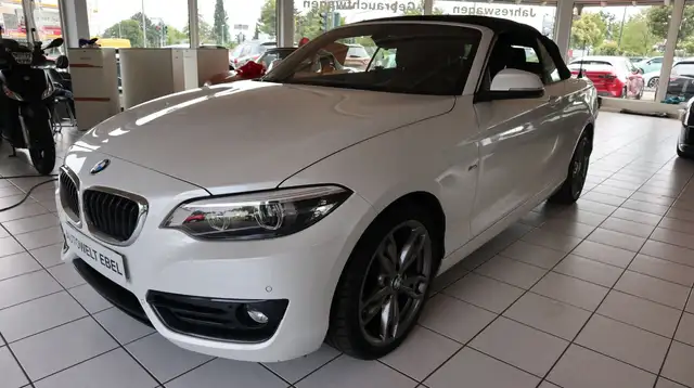 Bmw 220 2 Cabrio i Sport Line*AUTOMATIK*LEDER*