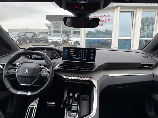 Peugeot 3008 view 10