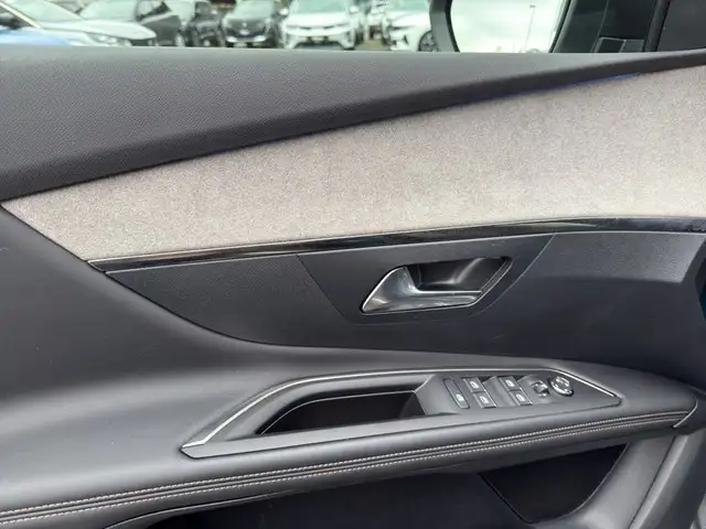 Peugeot 3008 view 14