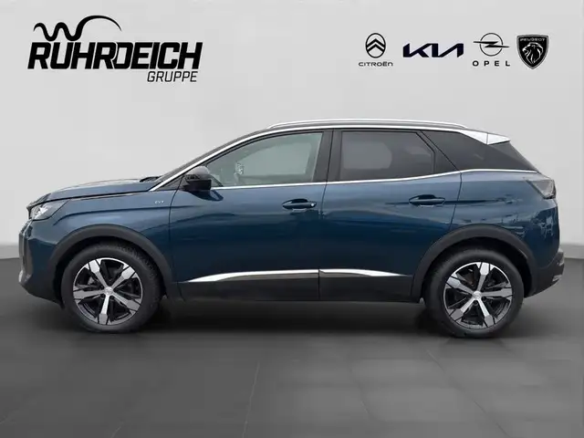 Peugeot 3008 view 2