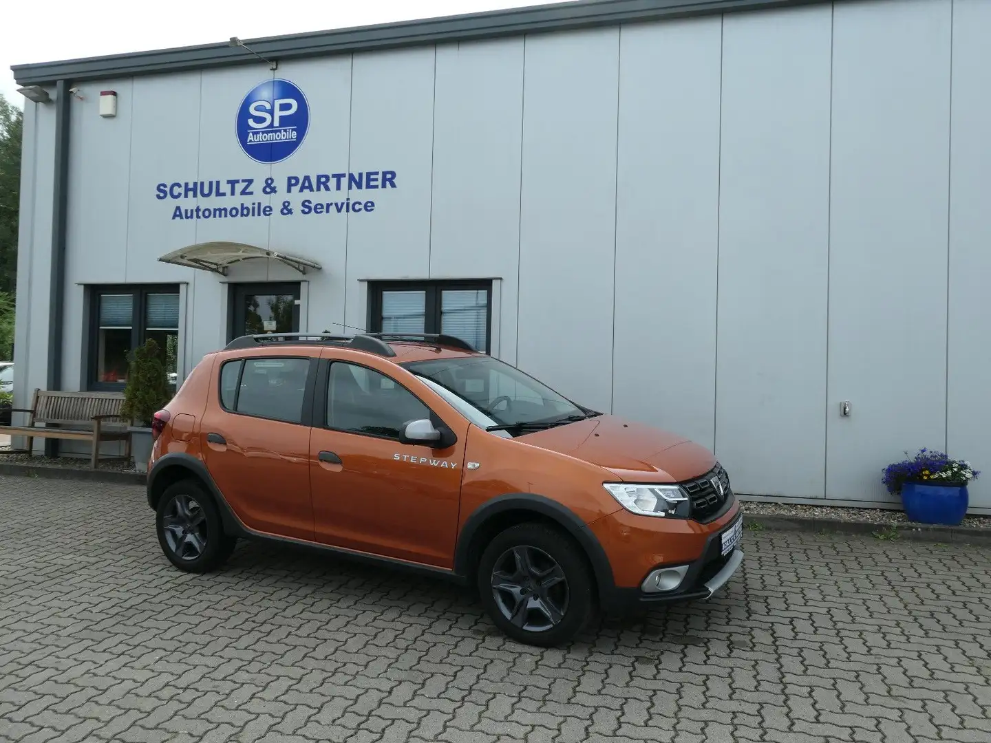 Dacia Sandero II Stepway Celebration / PDC, Navi, Temp Oranje - 1