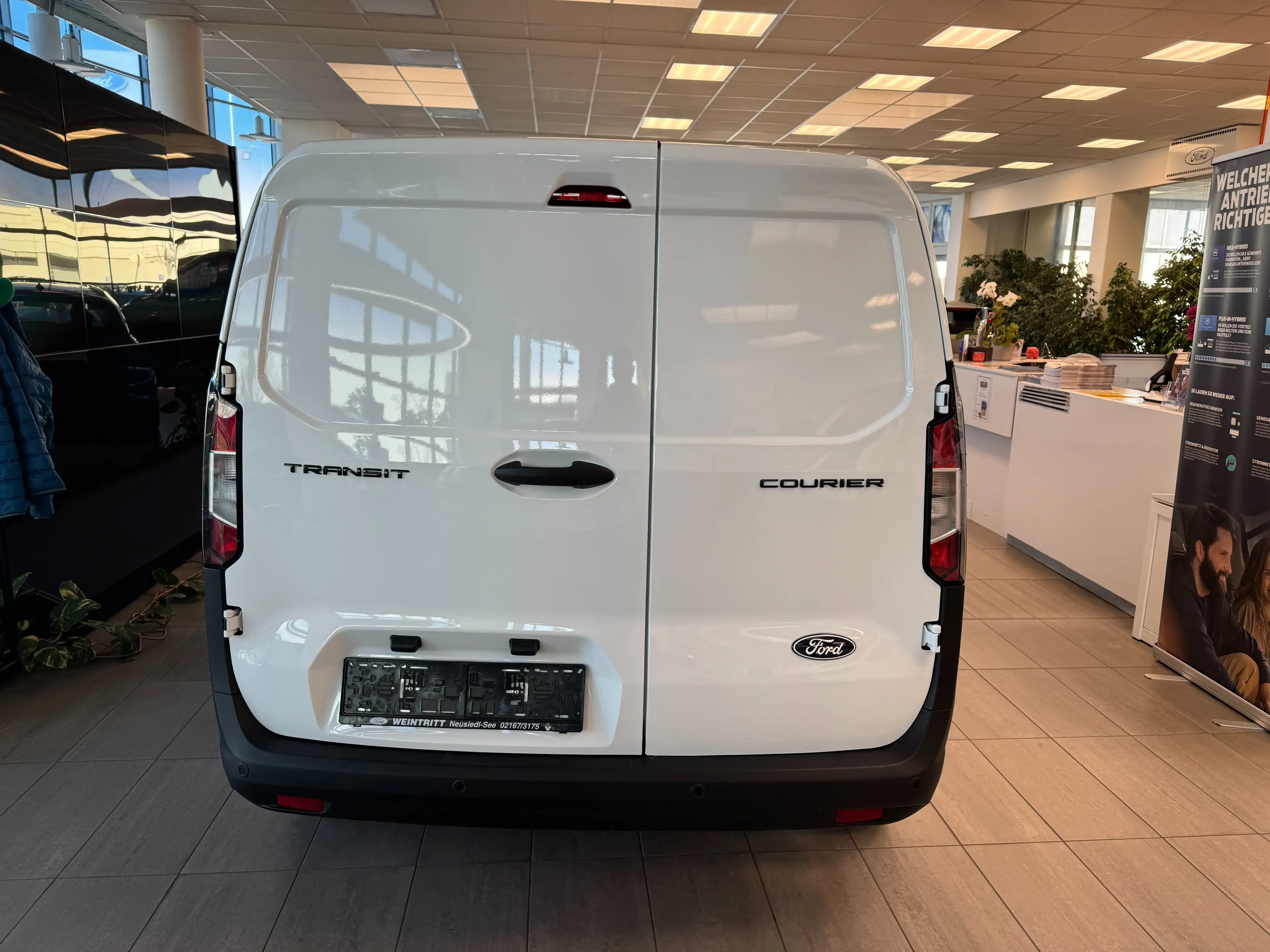Ford Transit Courier 1.5 Ecoblue Trend — photo 4