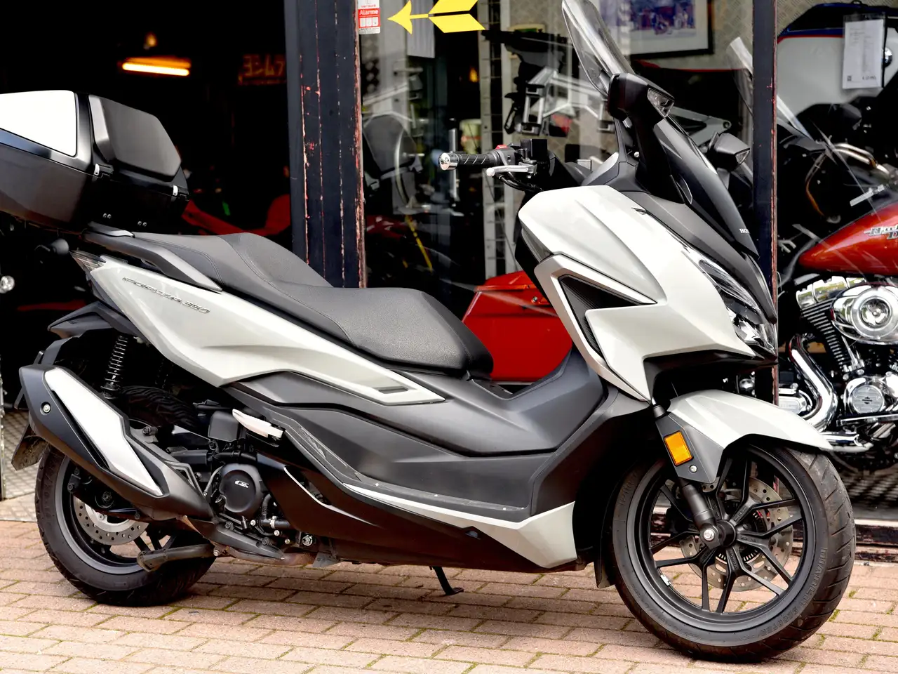 Honda Forza 350