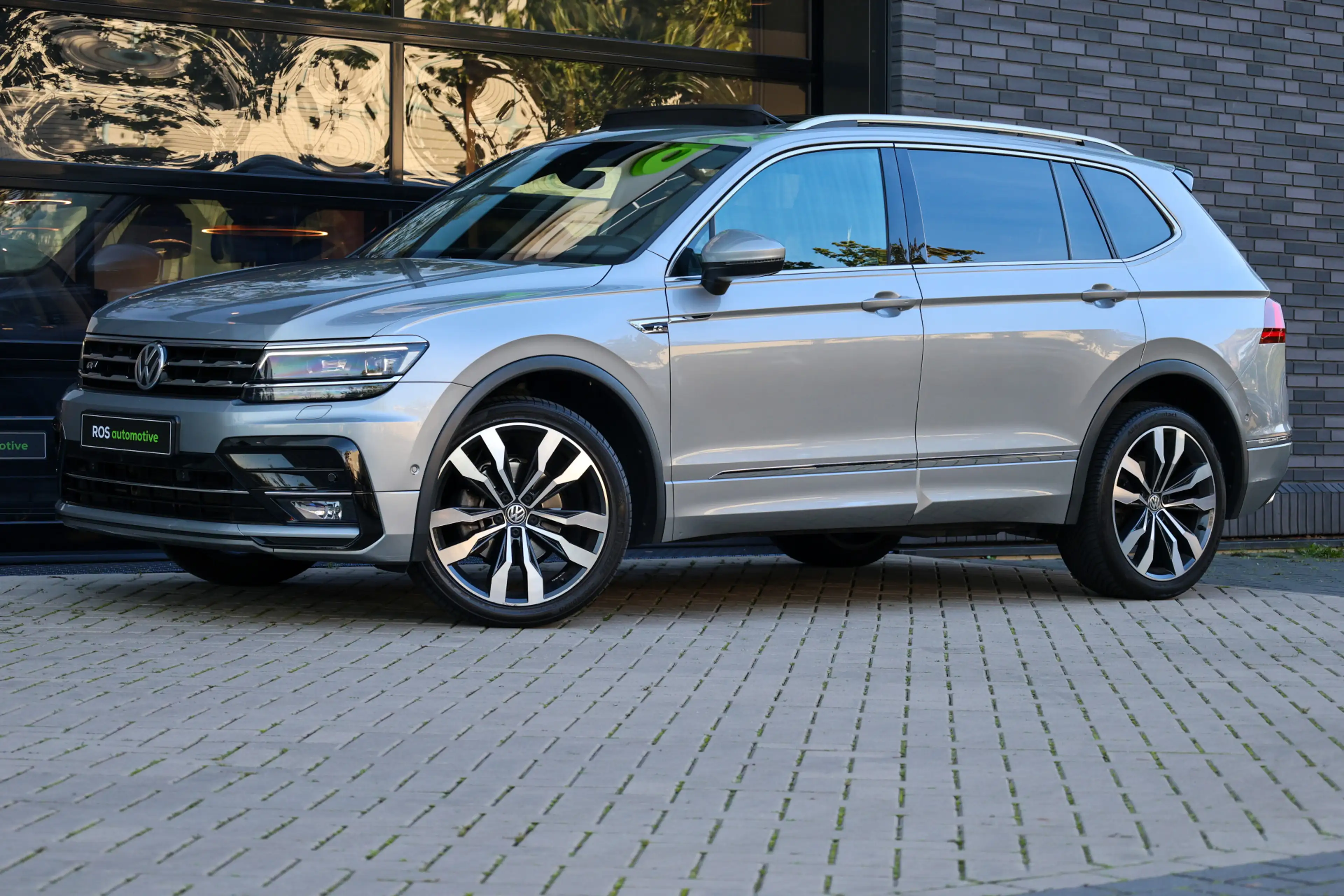 Volkswagen Tiguan Allspace 1.5 TSI Highline Business R 7p. | NAP! | PANO | DY — photo 6