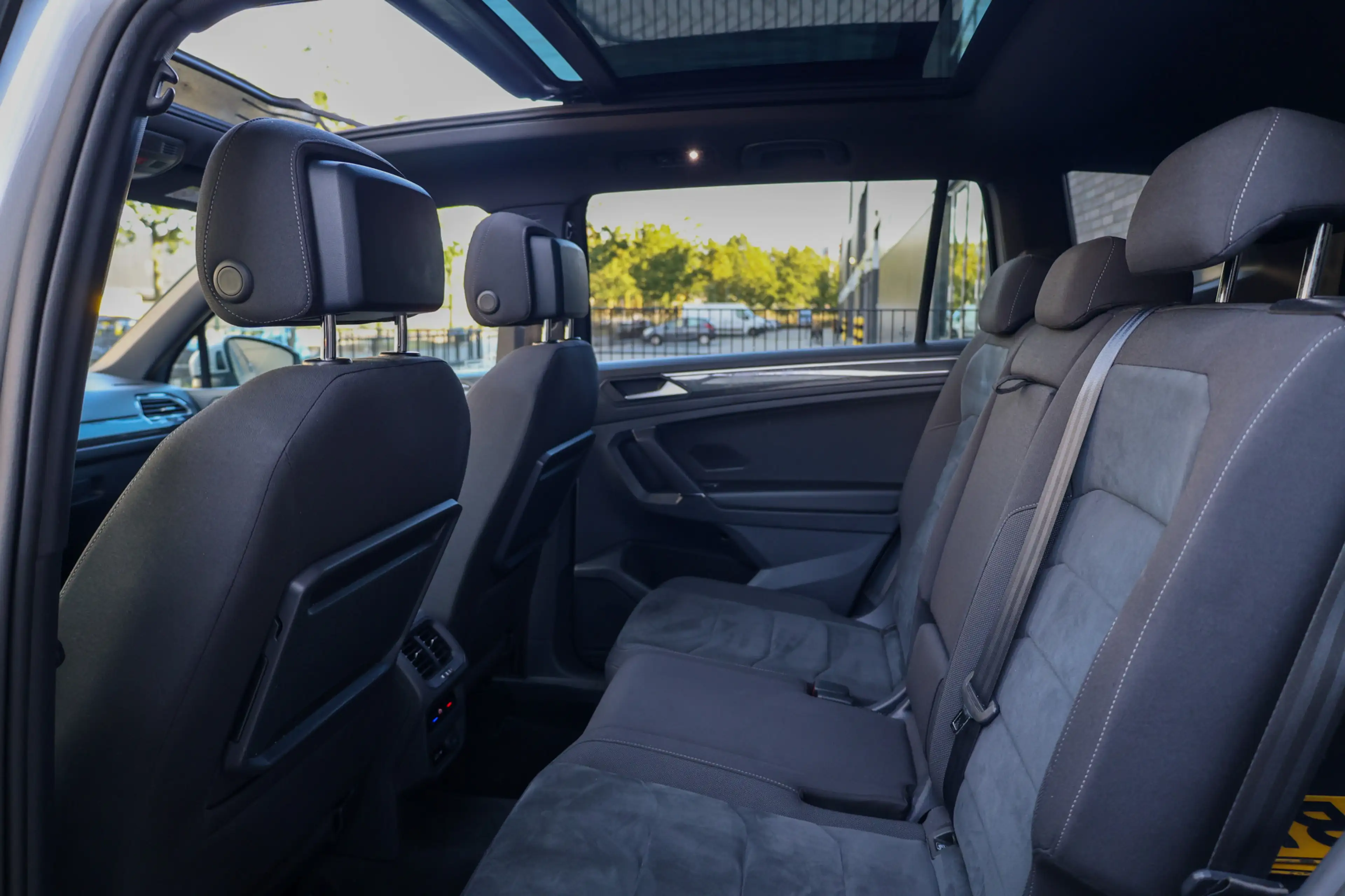 Volkswagen Tiguan Allspace 1.5 TSI Highline Business R 7p. | NAP! | PANO | DY — photo 10