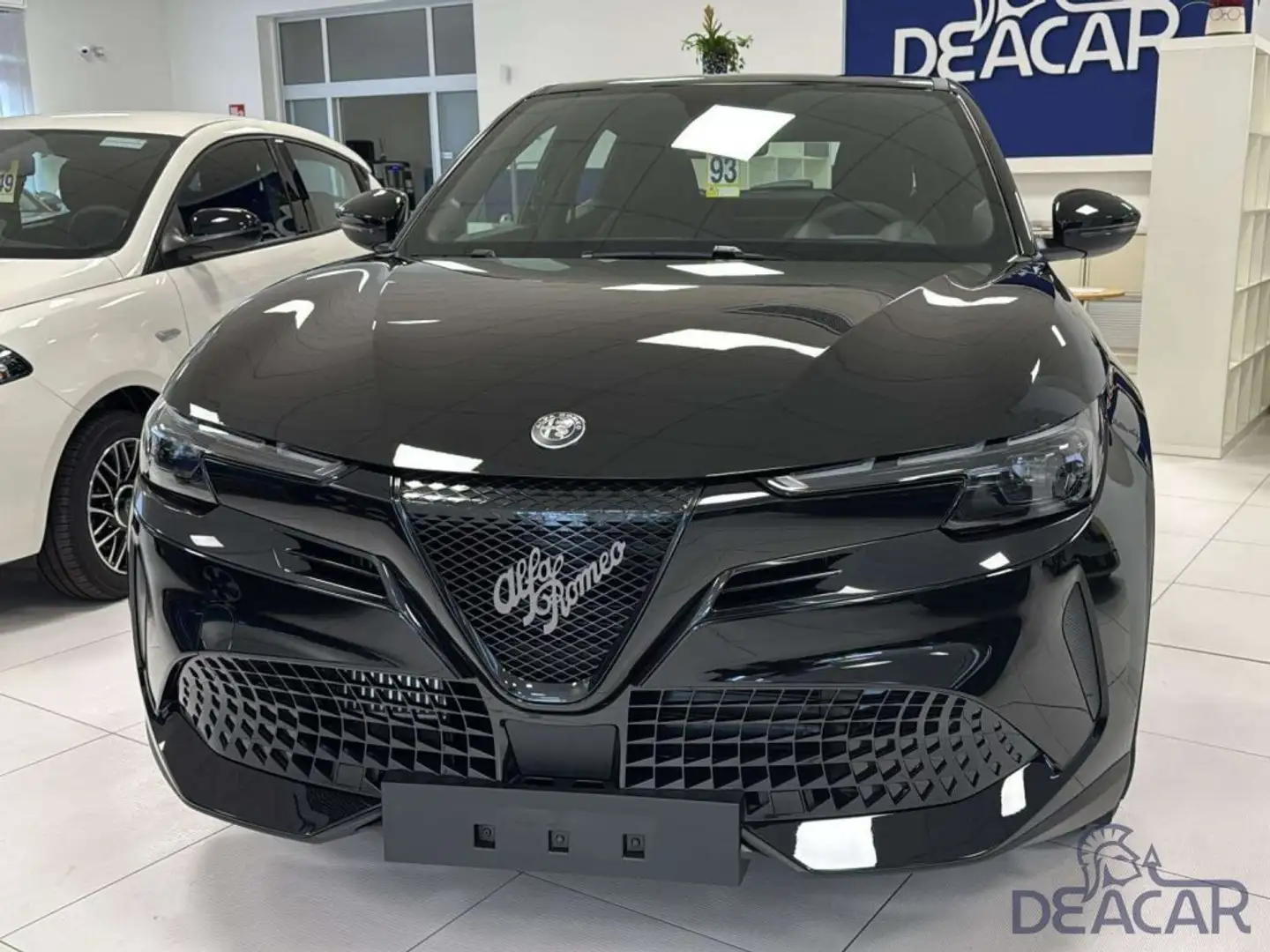 Alfa Romeo Junior Junior 1.2 145 CV Hybrid eDCT6 Zwart - 1