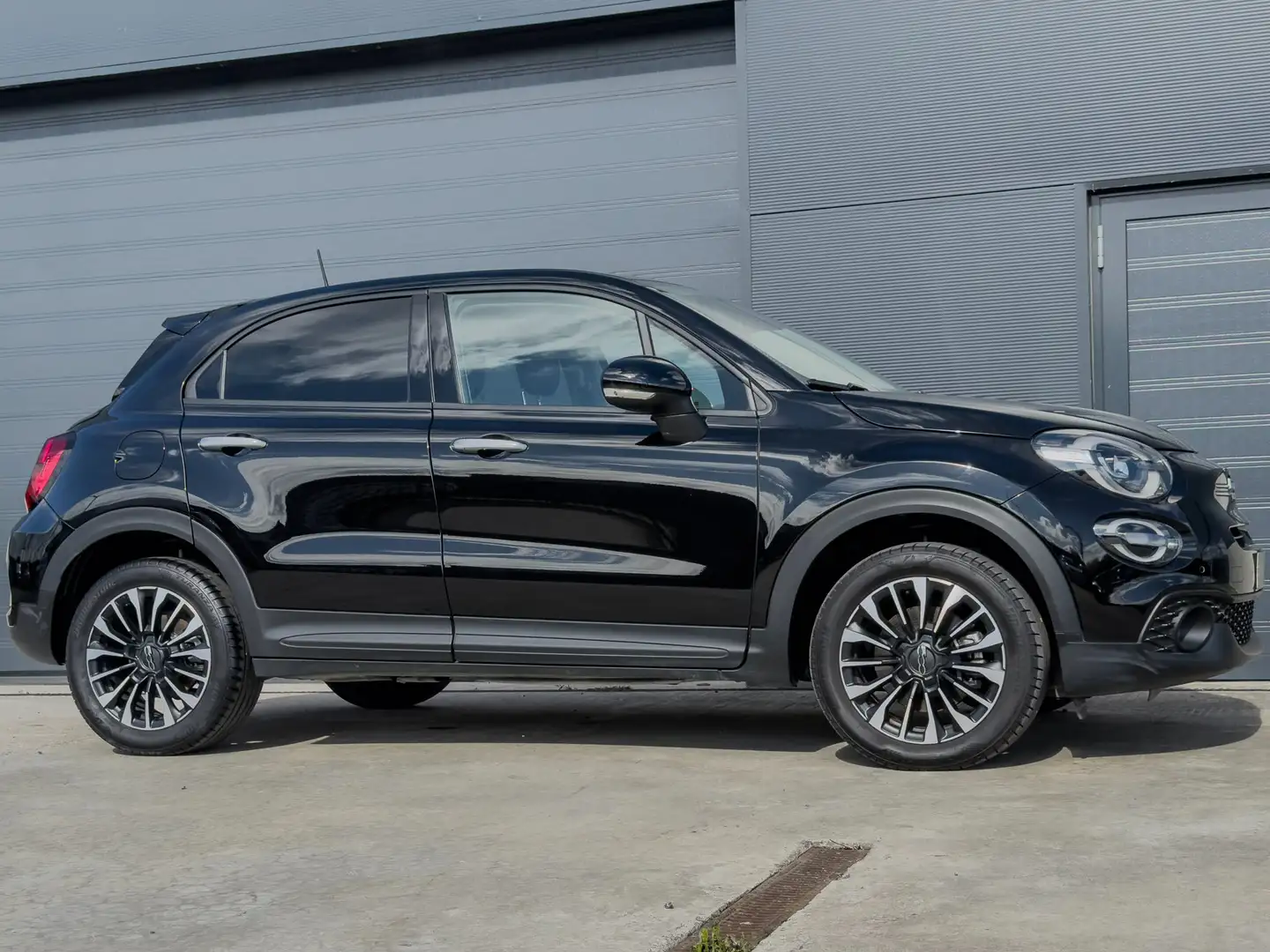 Fiat 500X 1.5 Hybrid - Automatic - 12.700km - Carplay - Cam. Schwarz - 2