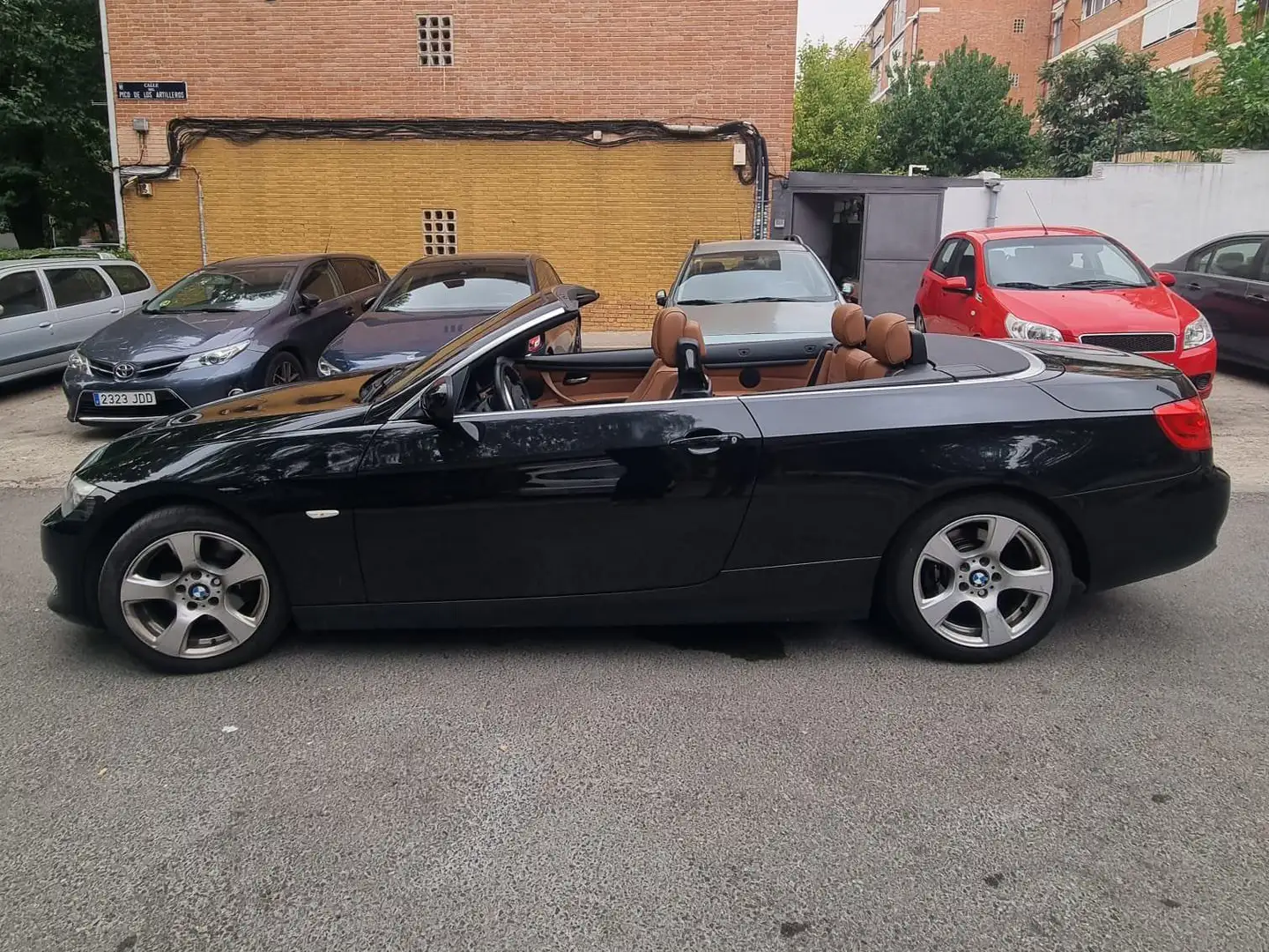 BMW 320 320d Cabrio Essential Edition Negro - 1