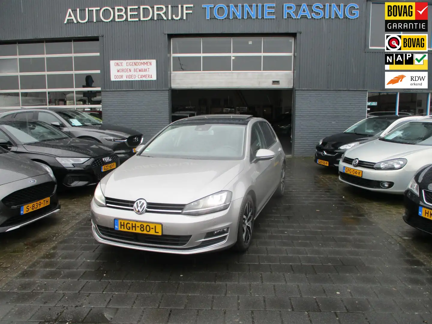 Volkswagen Golf 1.4 TSI ACT Highline,panoramadak,140 pk,automaat, Grijs - 1
