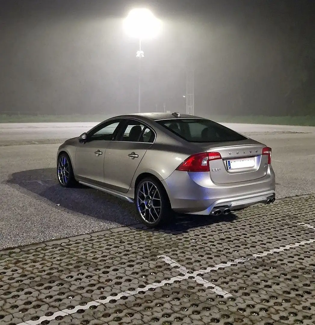 Volvo S60 T6 AWD Summum Geartronic Aut. - 2
