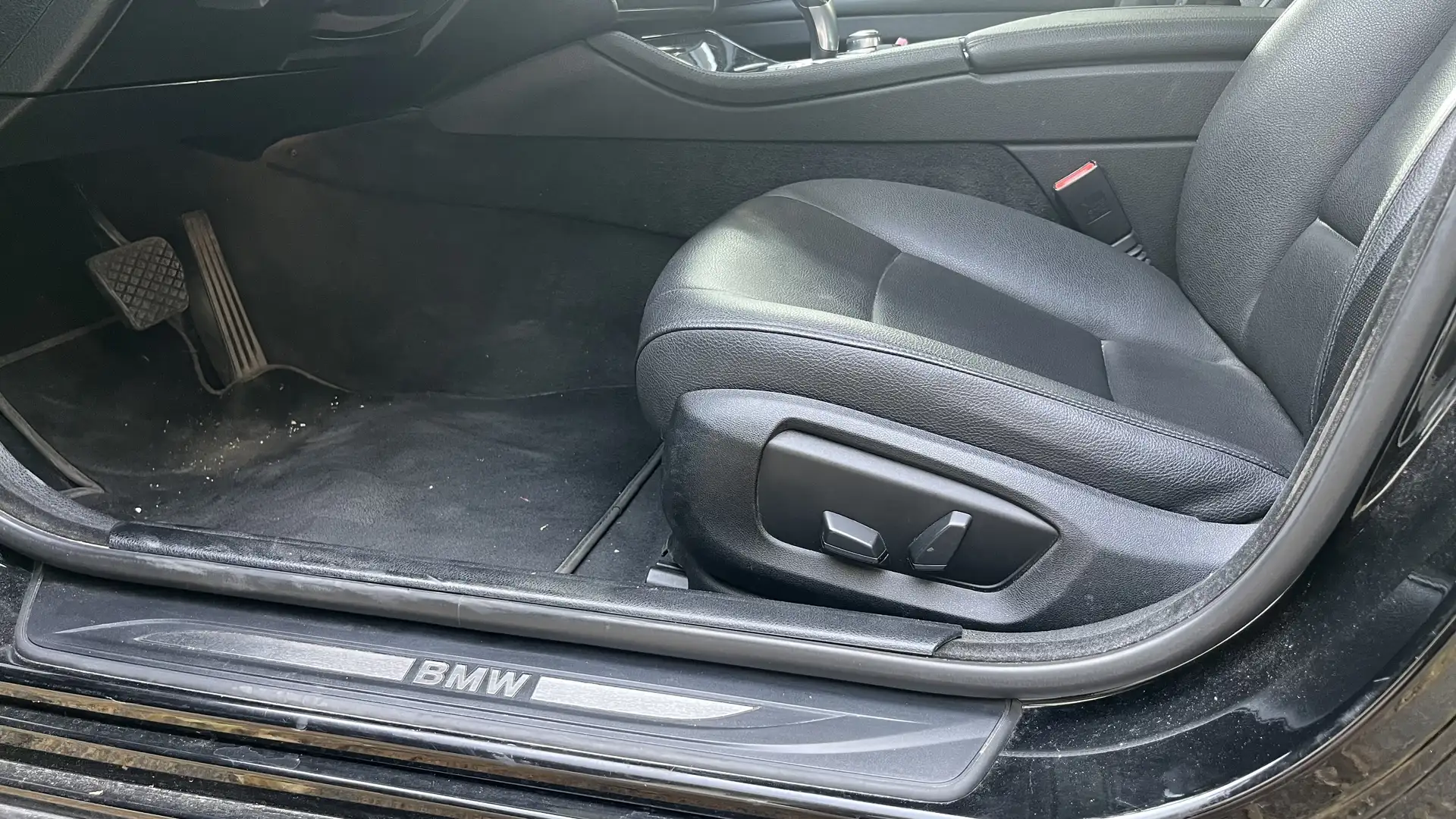 BMW 518 518d Business 150cv auto E6 - 2