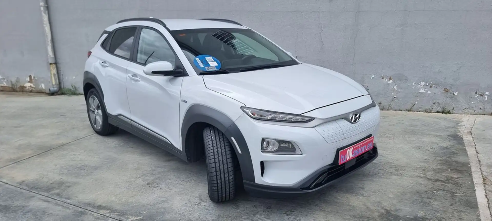Hyundai KONA EV Tecno 150kW Wit - 2