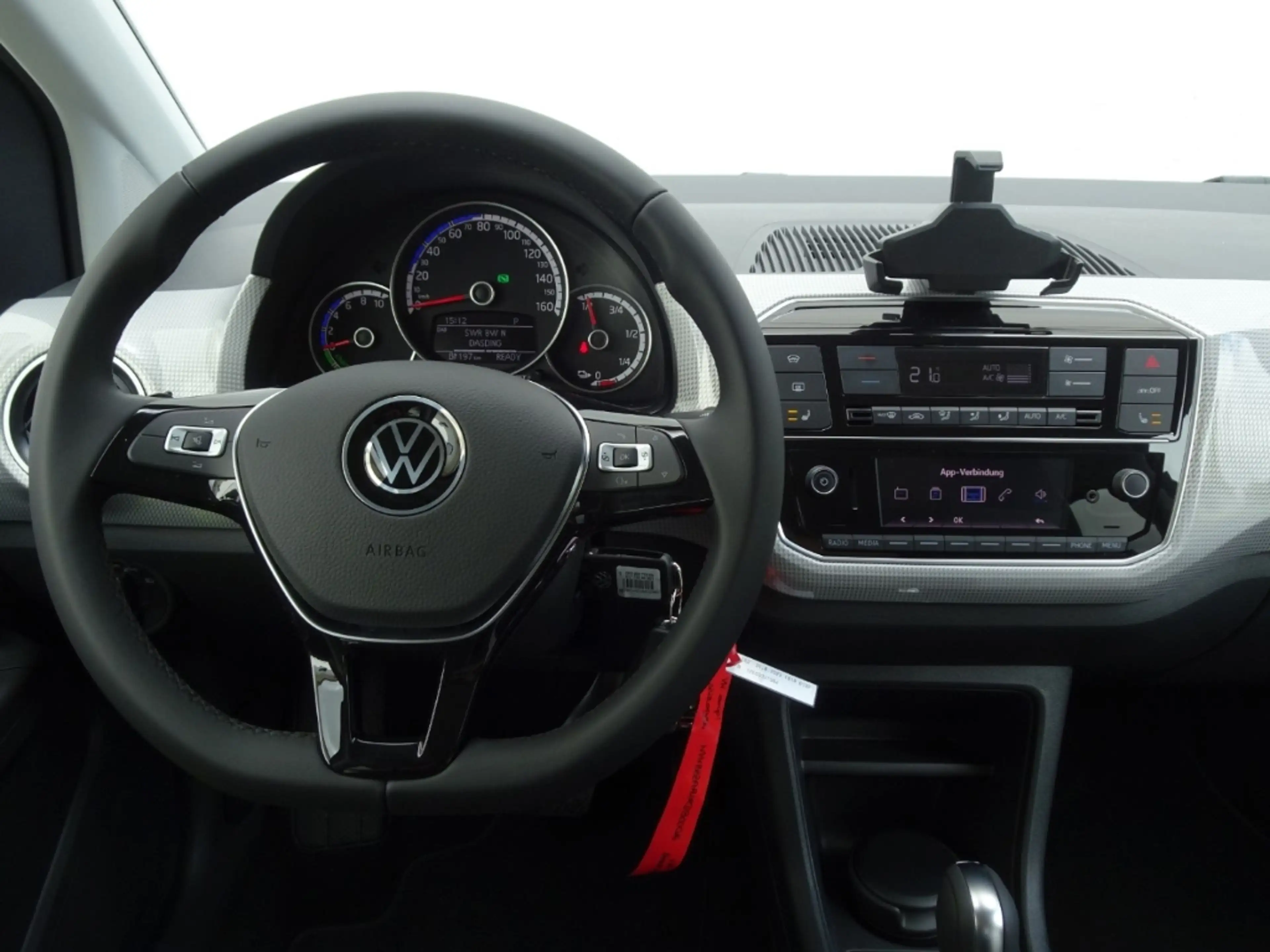Volkswagen e-up! Edition 32,3 kWh CCS/Kamera/GRA/Maps+More — photo 8