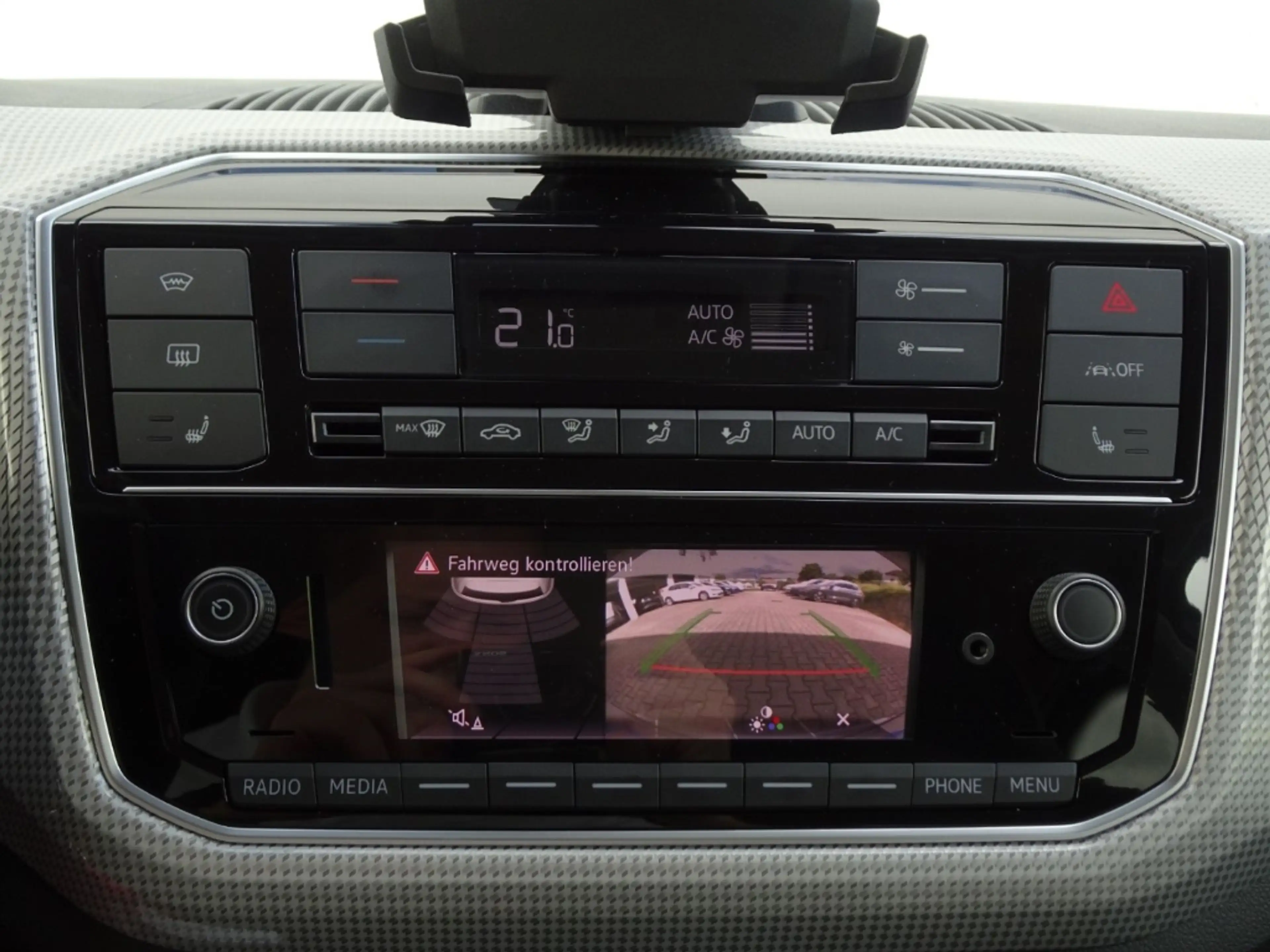Volkswagen e-up! Edition 32,3 kWh CCS/Kamera/GRA/Maps+More — photo 14