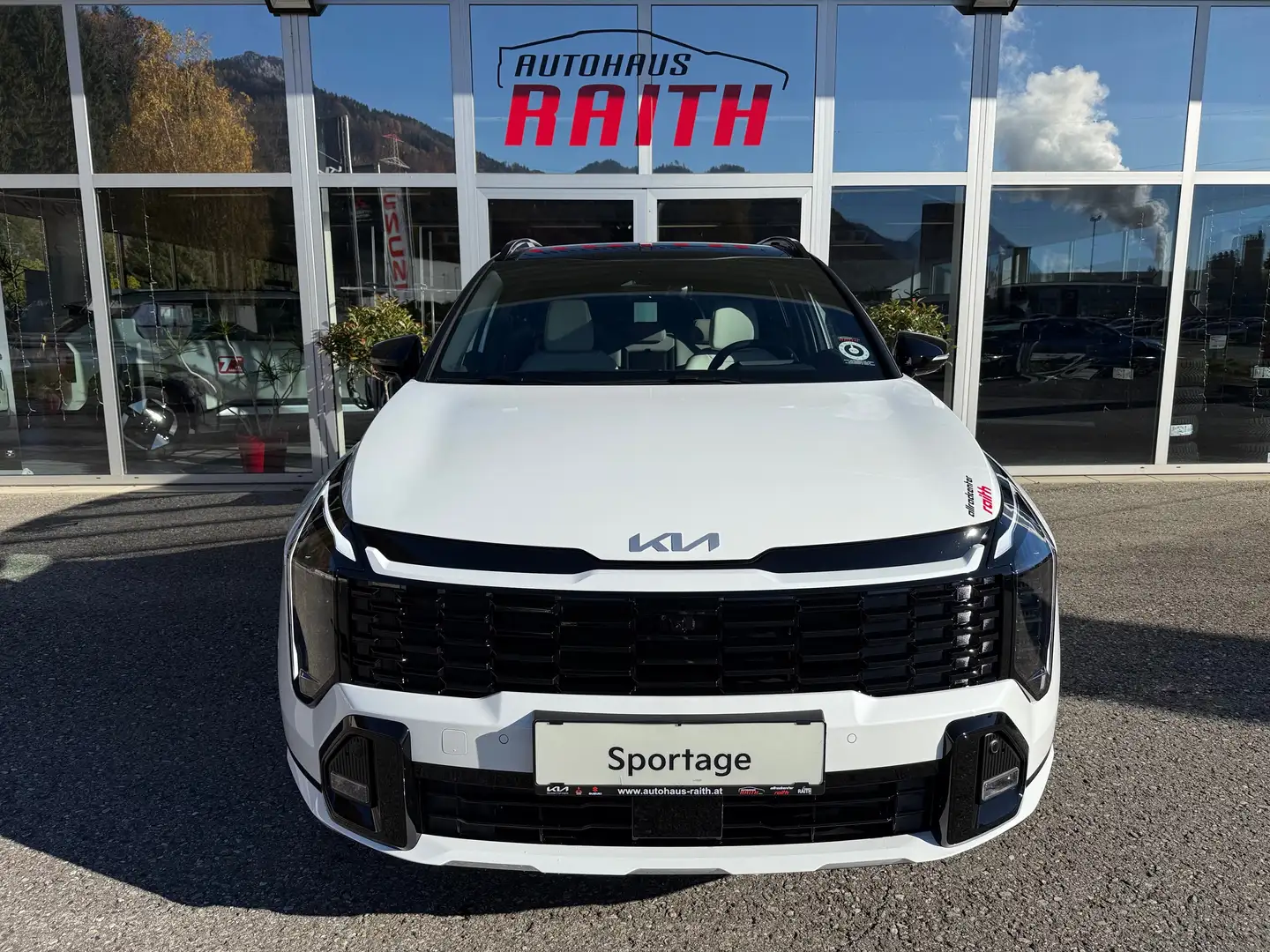 Kia Sportage Sportage 1,6 TGDI 48V 2F GT-Line Pano-SD 7DCT AWD Weiß - 2