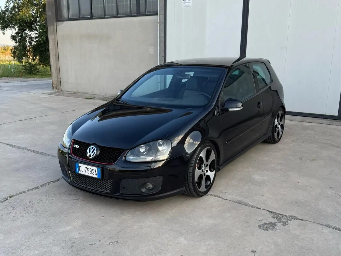 Volkswagen Golf GTI Golf V 2003 3p 2.0 tfsi Czarny - 2