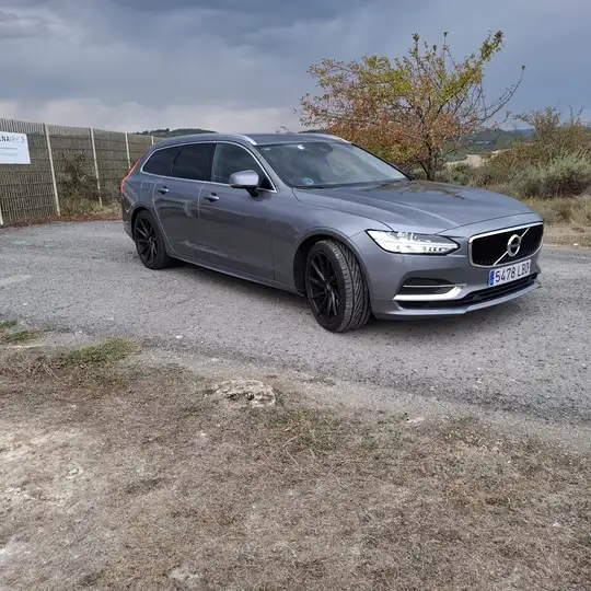 Volvo v90 D3 Momentum 2018, foto 6