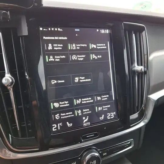 Volvo v90 D3 Momentum 2018, foto 10