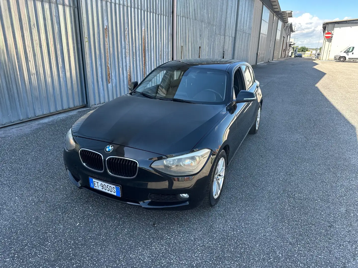 BMW 116 116d 5p. Urban fullll Noir - 1
