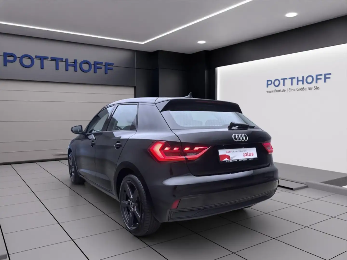 Audi A1 Sportback 25 TFSI PDC LED SITZHZG GRA Schwarz - 2