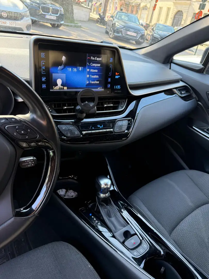 Toyota C-HR C-HR+1.8i+VVT-i+Hybrid+C-Lub+E-CVT(EU6.2) CT OK ! Argent - 2