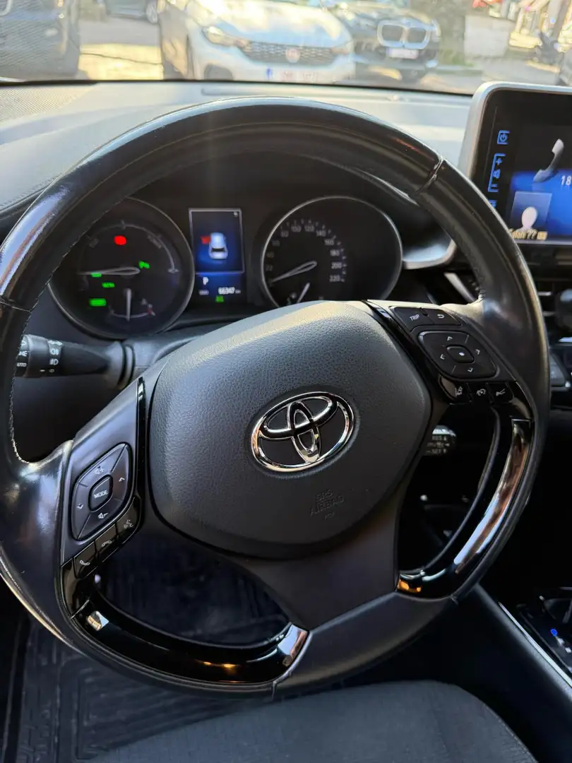 Toyota C-HR C-HR+1.8i+VVT-i+Hybrid+C-Lub+E-CVT(EU6.2) CT OK ! Argent - 1