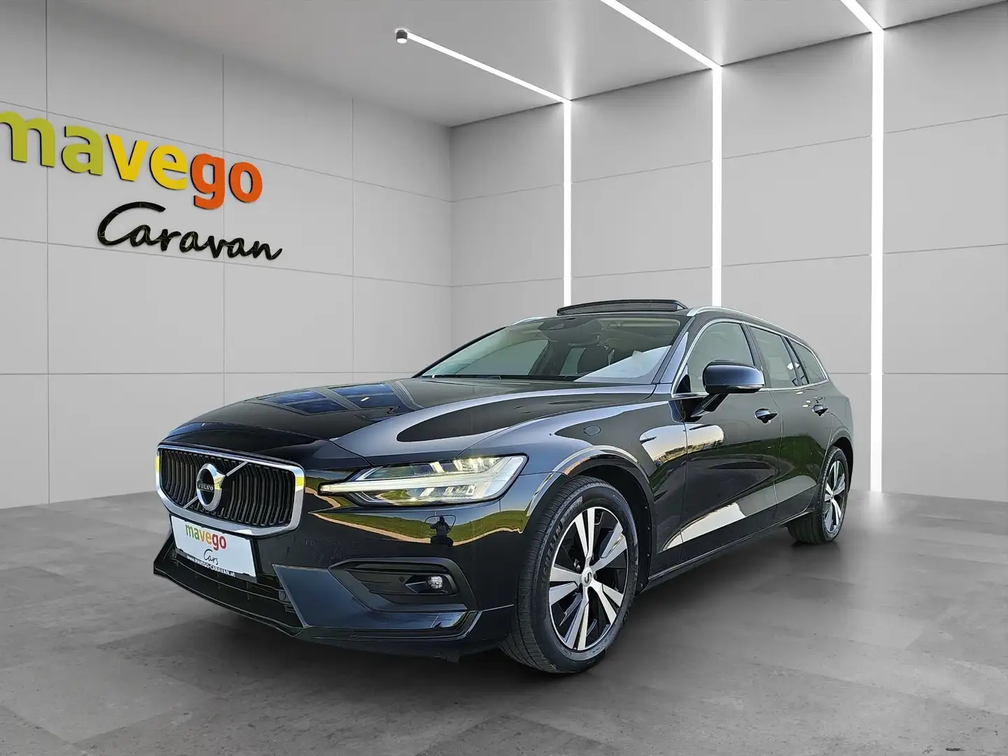 Volvo V60 B4 Momentum Pro Aut. ***ACC*PANORAMA*LED*KAMERA*** Schwarz - 1