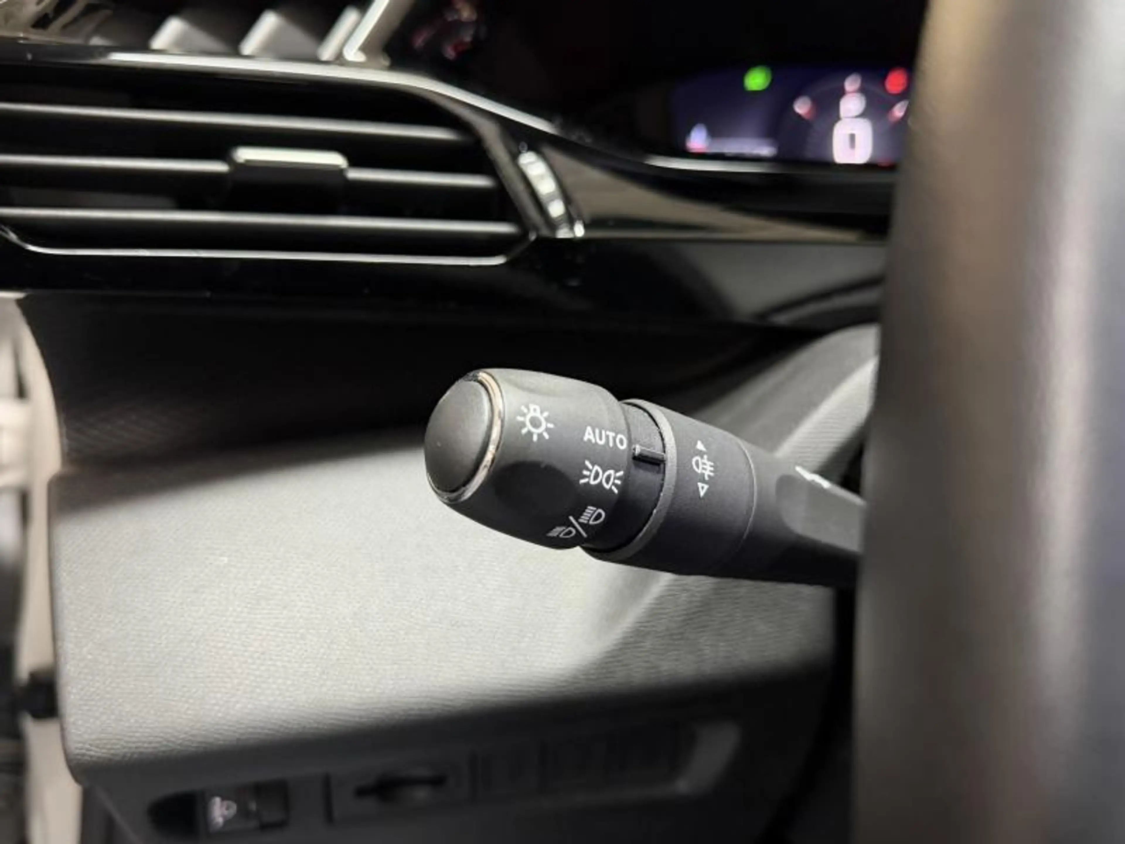 Peugeot 308 1.5 HDi 130cv BAuto *CARPLAY*NAVI*CLIM*CRUISE*LIM* — photo 13