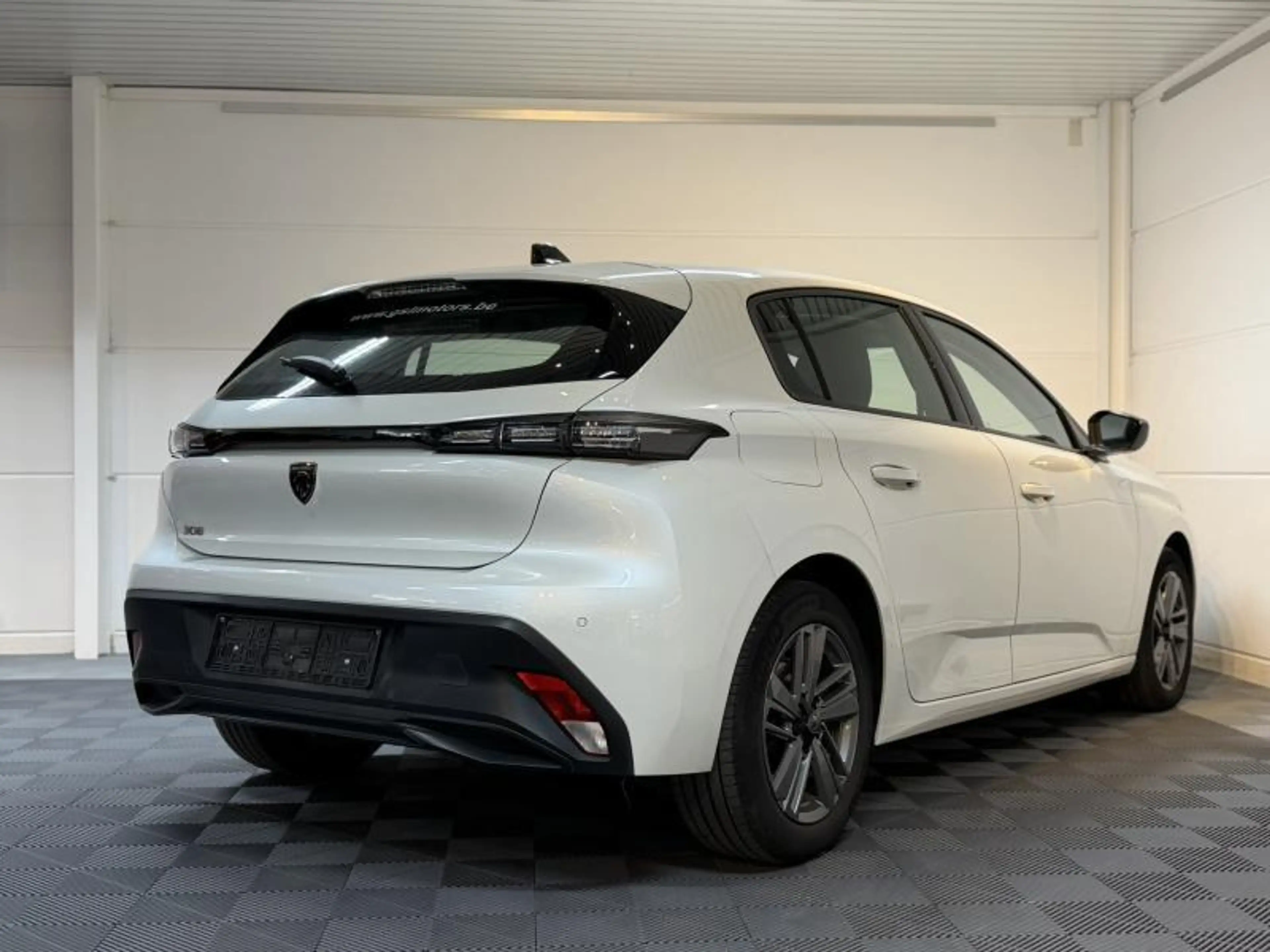 Peugeot 308 1.5 HDi 130cv BAuto *CARPLAY*NAVI*CLIM*CRUISE*LIM* — photo 4